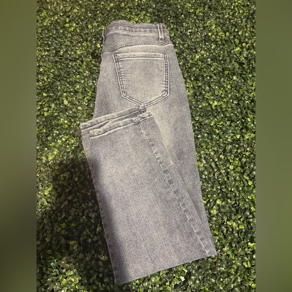 Gloria Vanderbilt - Picture 9 of 9